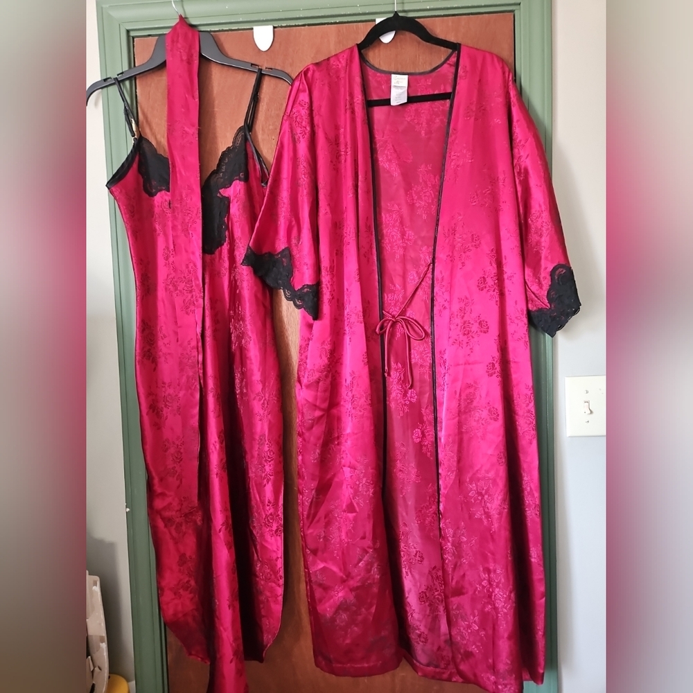 Nightgown and robe, with belt